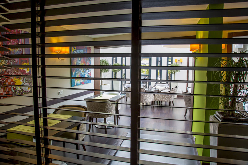 Best Western Plus Cannes Riviera Exterior photo
